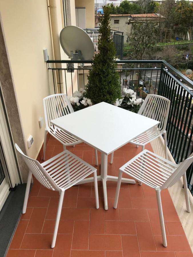 Al Parco Primavera B&B ซอร์เรนโต ภายนอก รูปภาพ