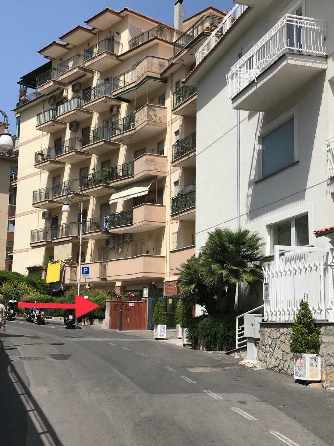 Al Parco Primavera B&B ซอร์เรนโต ภายนอก รูปภาพ